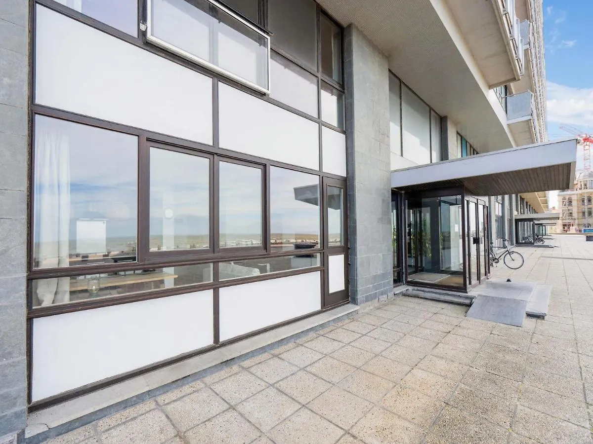 Comfortable Apartment In Oostende With Sea Views België